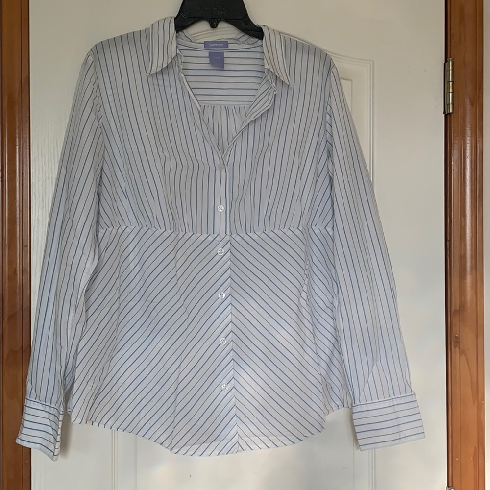 Gap Maternity shirt